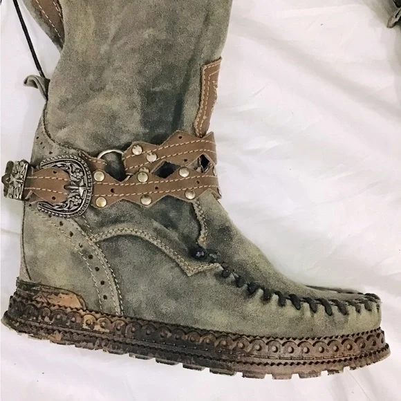 EL VAQUERO LEATHER WEDGE MOCASSIN BOOTS - Picture 5 of 11